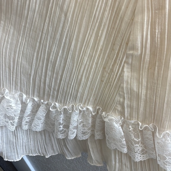 1970’s
Gunne Sax white lace dress - Picture 11 of 14